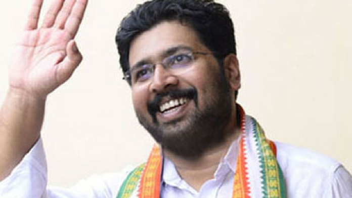 attack against sabarinathan MLA