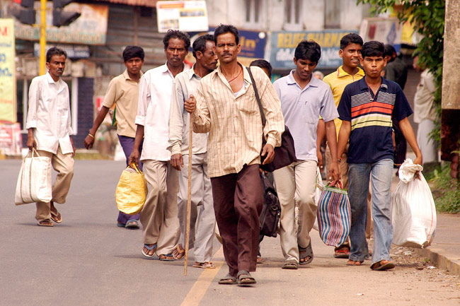 migrant-labours-returning-home