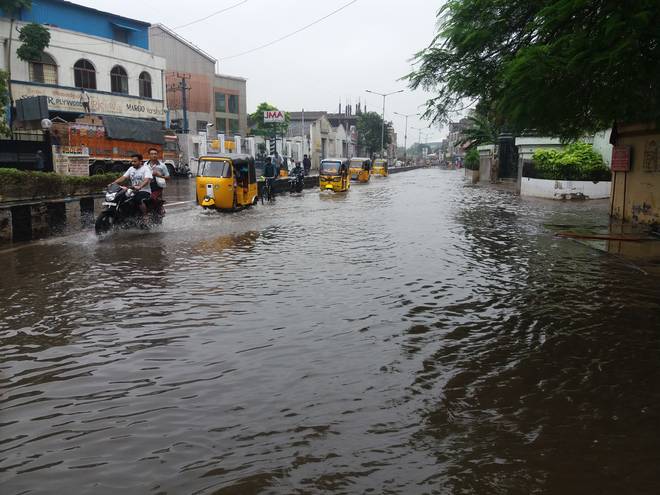 heavy rain in Chennai holiday declared for schools