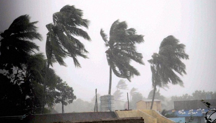 chances of heavy rain within 48 hours