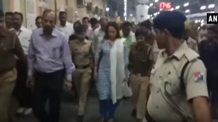 bull tried to hit hema malini at mathura railway station