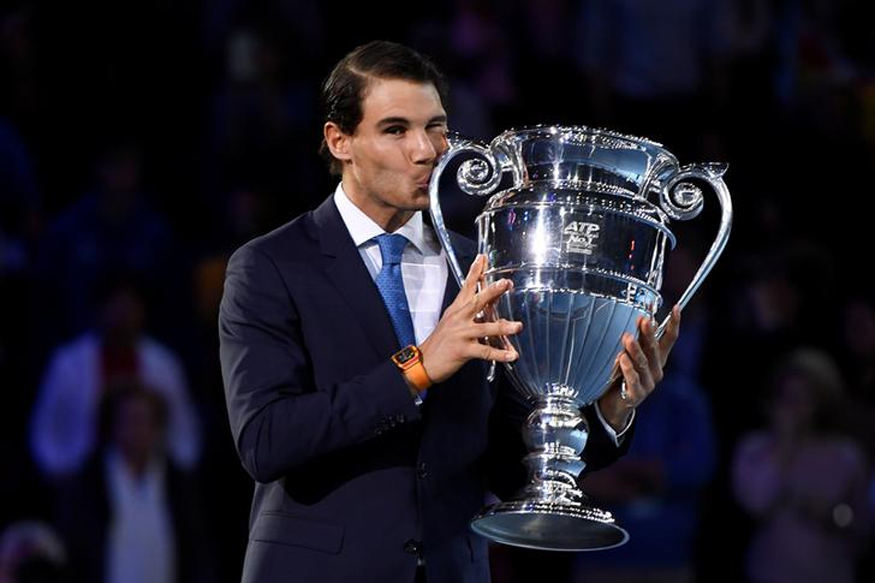 Rafael Nadal Presented ATP World Number 1 Award at London