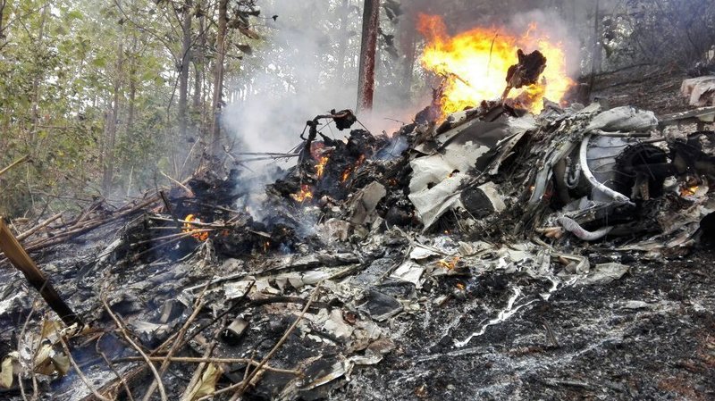costa rica plane crash killed 12
