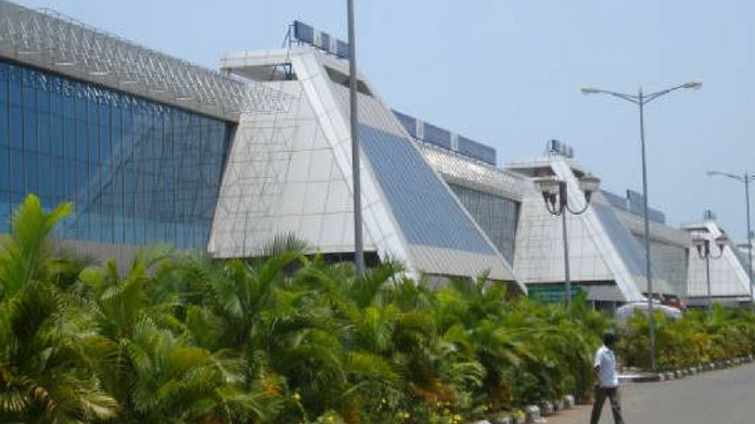 sudden strike in karipur airport