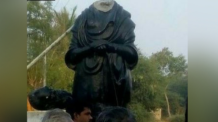 Periyar statue