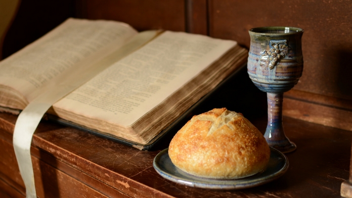 world celebrates maundy thursday