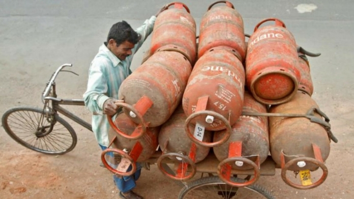 gas cylinder price slashed