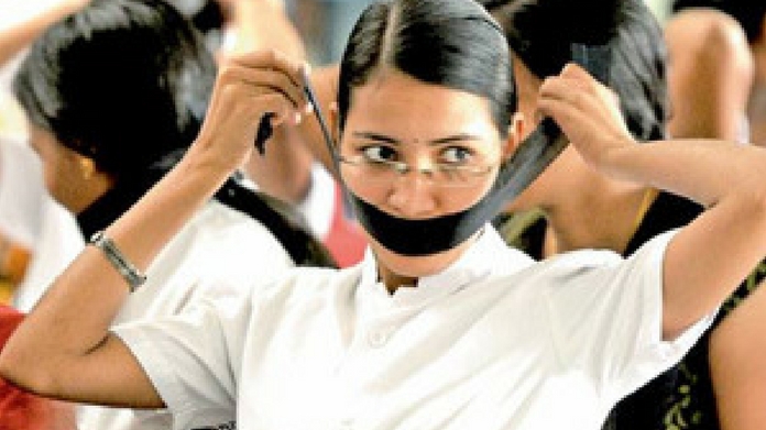 nurses go for indefenite strike