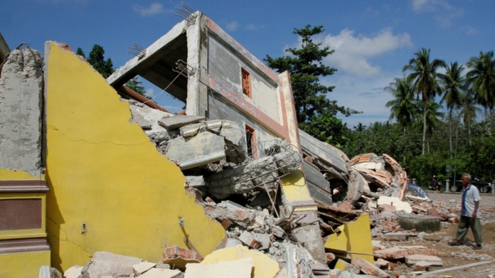 three died in indonesia earthquake