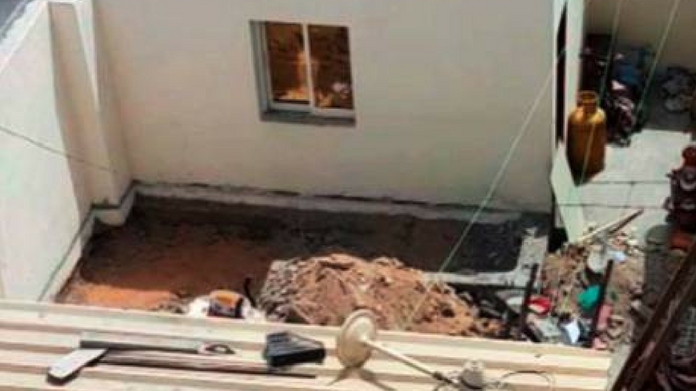 women buried in sharjah house