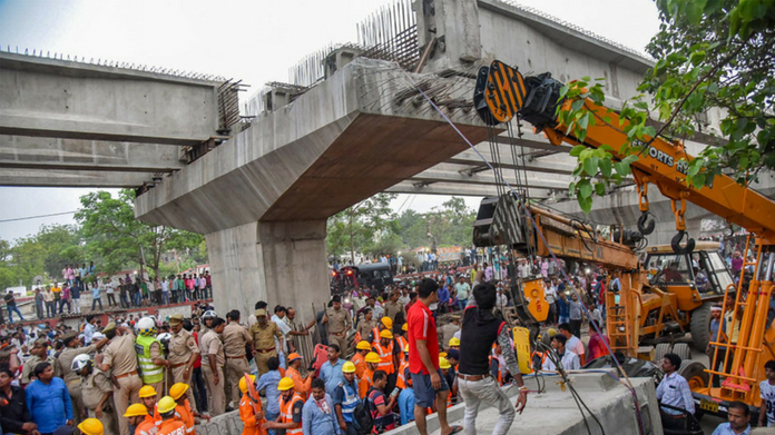 up flyover collapsed