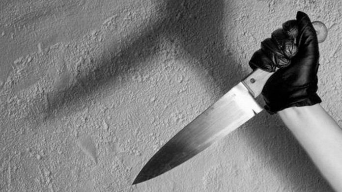 homemaker gives quotation to assault neighbour