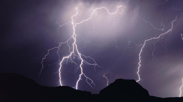 youth dead while taking picture of lightning