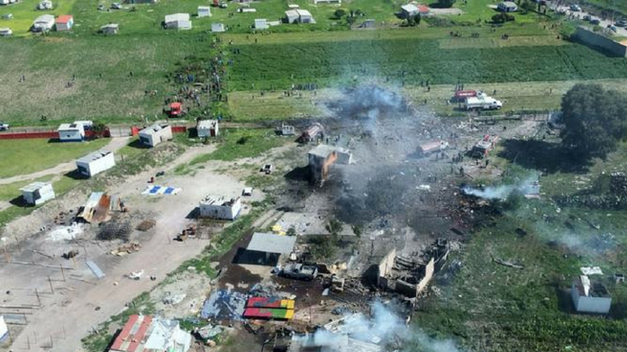 24 dead in blast in fire cracker factory in mexico