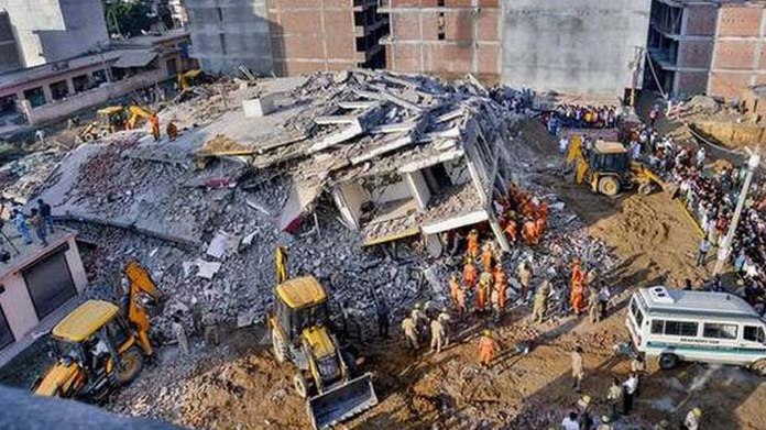 9 dead in delhi building collapsed