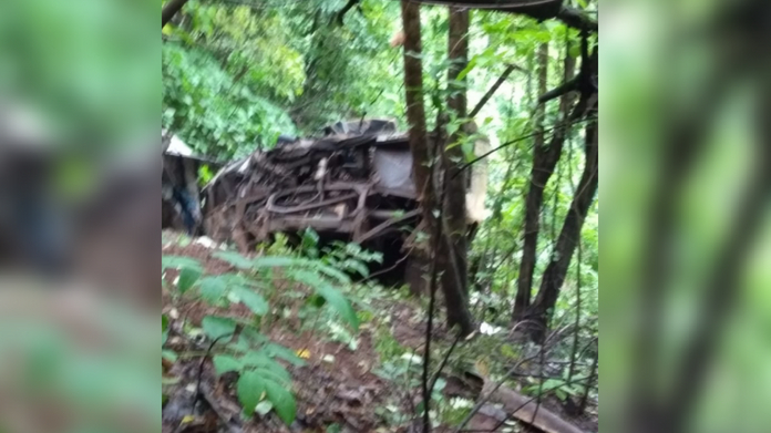 bus accident in maharshtra 33 dead