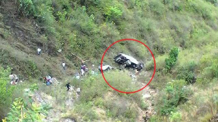 bus fell into abyss in uttarakhand killed 10