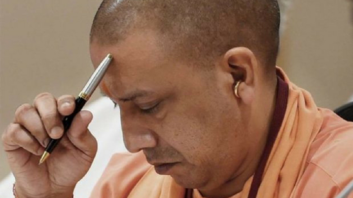 sc sends notice to yogi govt