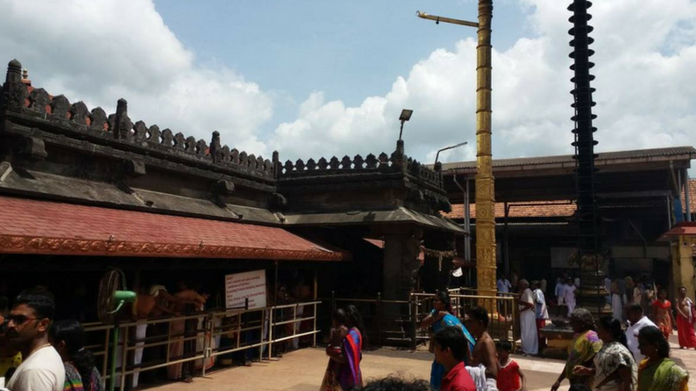 kollur mookambika temple gives one crore to kerala