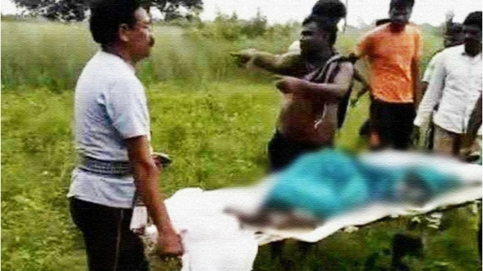 MLA Performs Last Rites Of A Beggar