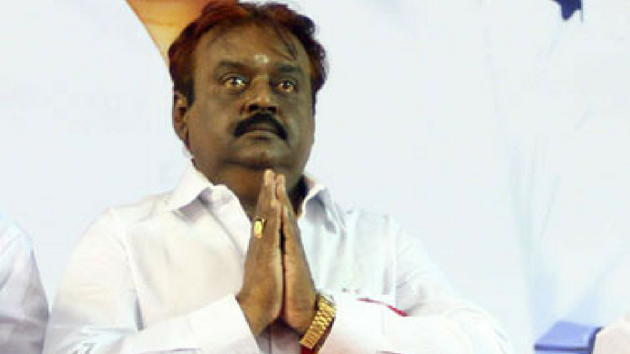 actor vijayakanth hospitalized