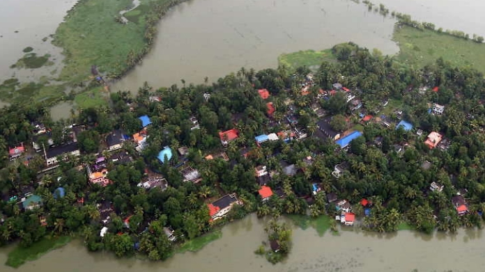 central team to visit kerala to evaluate loss in flood