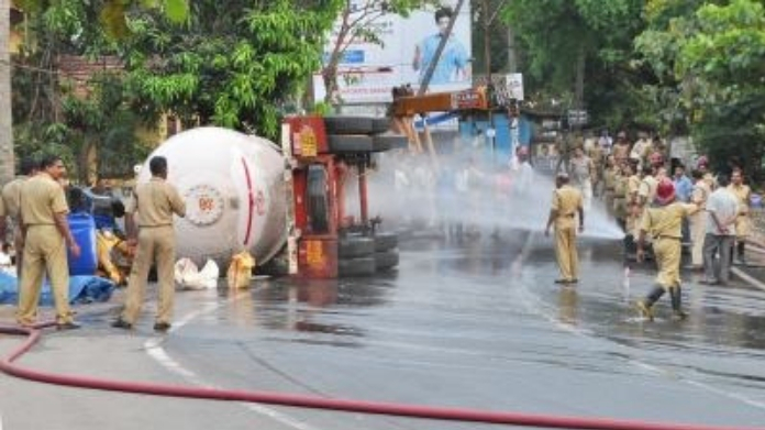gas tanker