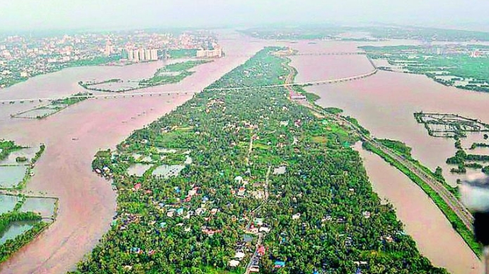 no change in center decision regarding acceptance of foreign monetory help to reconstruct kerala