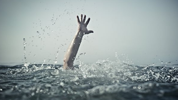 thrissur father and son drowned