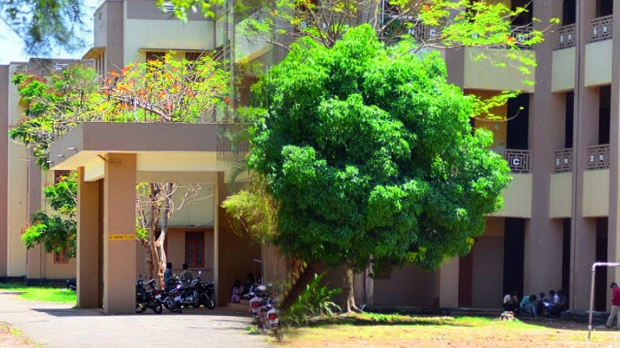 two arrested in connection with kollam sn college attack