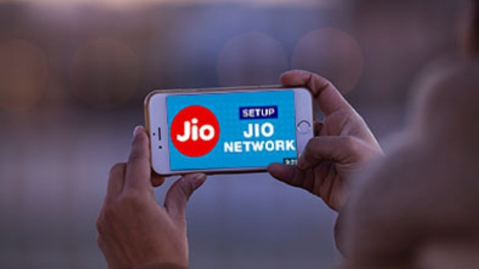 unlimited data and call for 100Rs