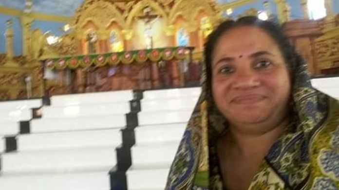 mary sweety reached sabarimala