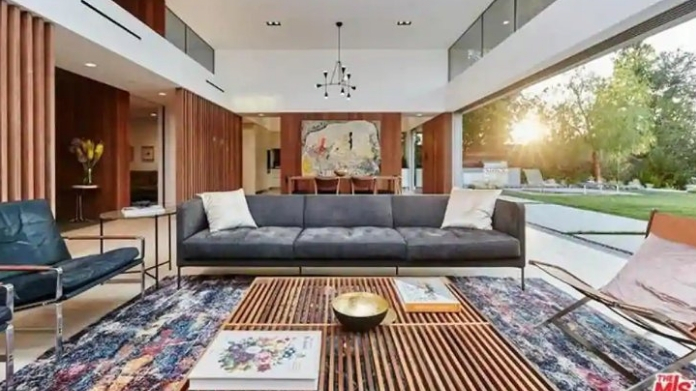 priyanka nick jonas mansion pics