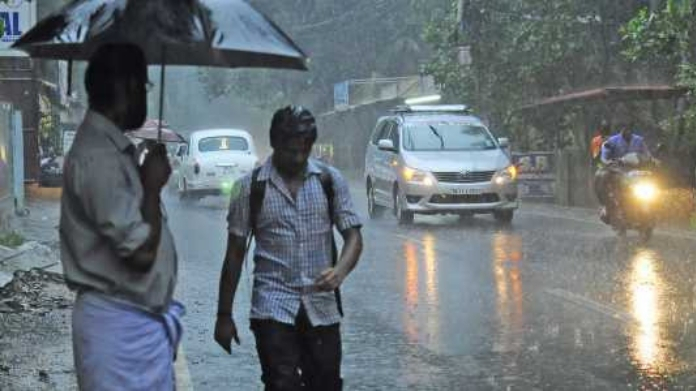 chances of heavy rain in kerala orange yellow alerts declared