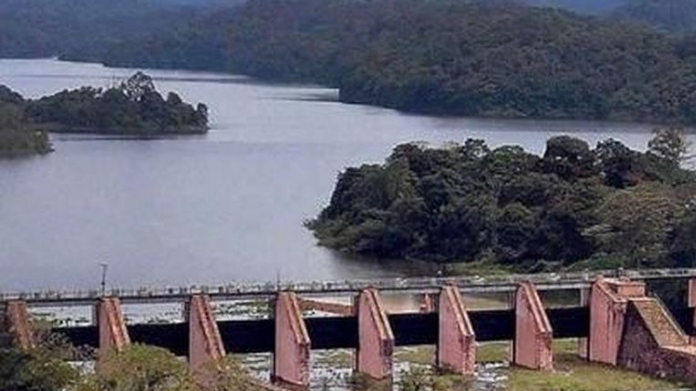 tn approaches sc demanding to raise water level in mullaperiyar