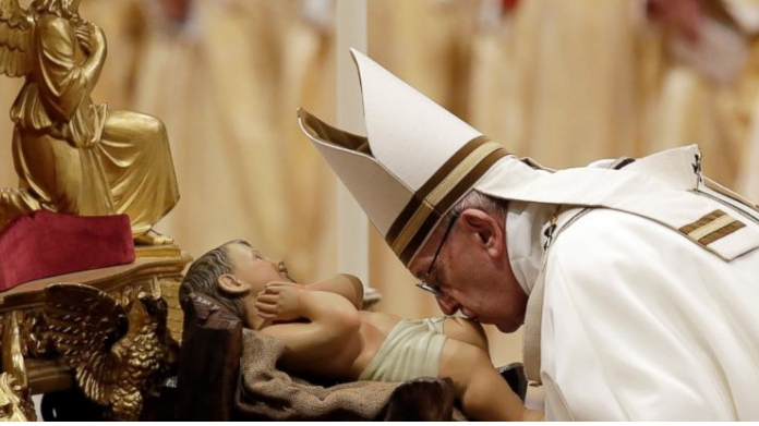 pope francis message on christmas