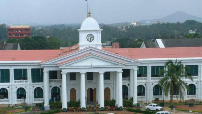 cm and ministers didnt come to secreteriate