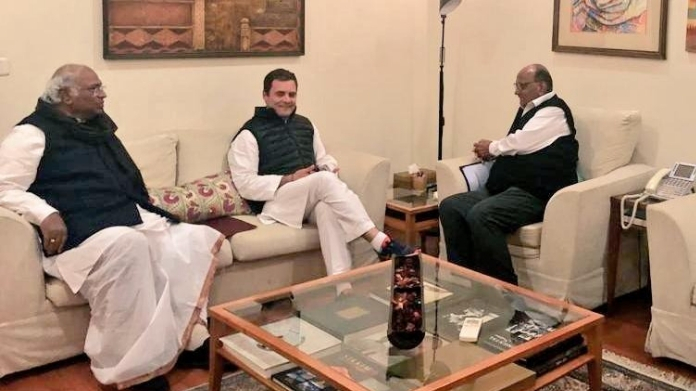 congress meeting to review loksabha election arrangements