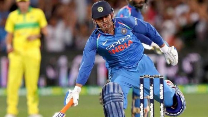 dhoni latest