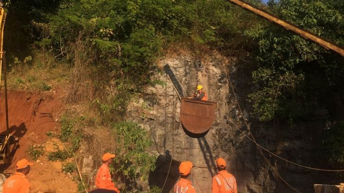 sc asks to continue rescue process in meghalaya coal mine accident