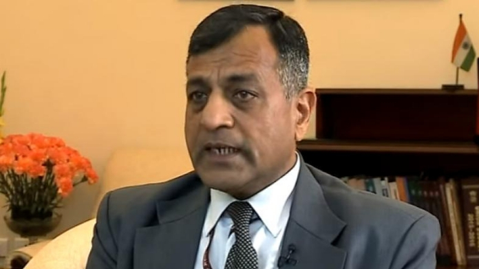 ashok lavasa to mark his disagreement in giving clean chit to narendra modi
