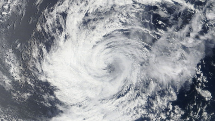 vayu cyclone move towards oman