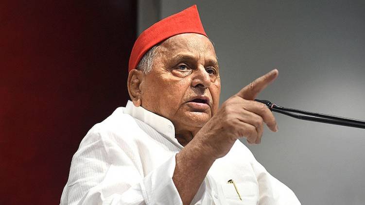 mulayam singh yadav hospitalized