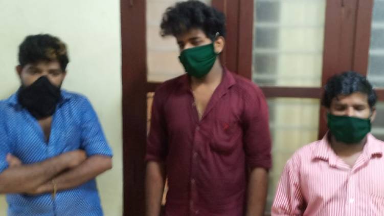 kidnappser arrived in ambulance were arrested by the police