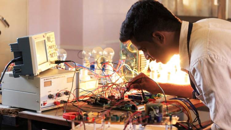 polytechnic school students