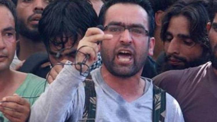 Riyaz Naikoo Hizbul commander trapped