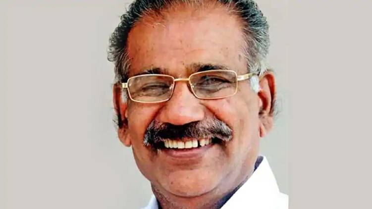 ak saseendran on public transport