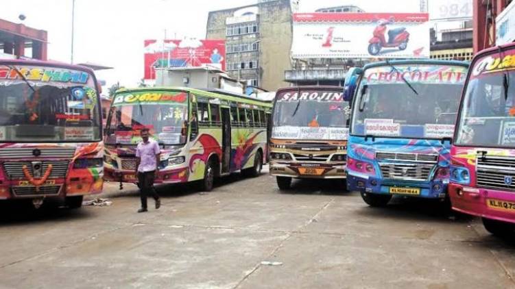 Private bus in police custody
