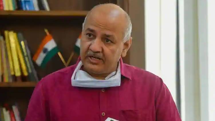 Delhi government asks Center to give Rs 5000 crore