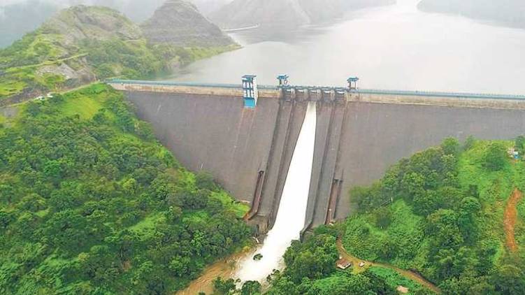 Cheruthoni dam siren trial run